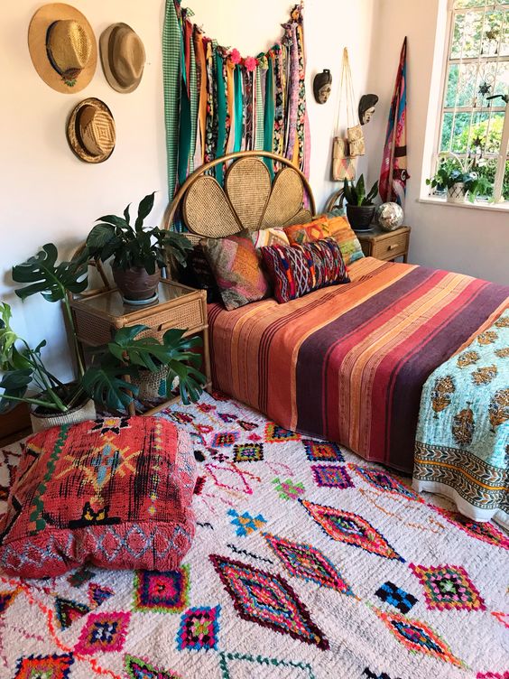 38 Unique And Bold Maximalist Bedroom Decor Ideas DigsDigs