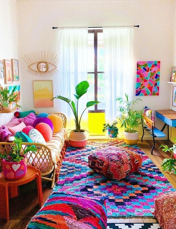 40 OneOfAKind Maximalist Living Rooms DigsDigs