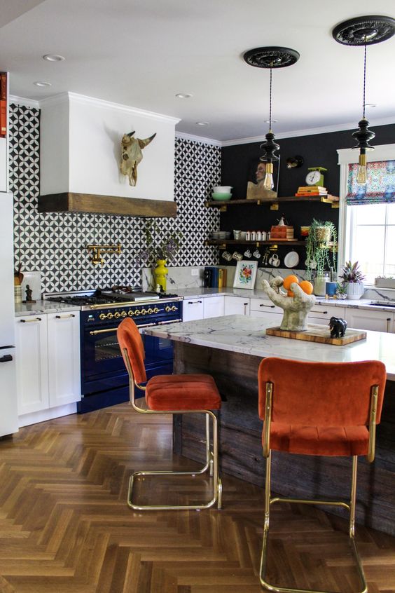 28 Maximalist Kitchen Decor Ideas That Wow - DigsDigs