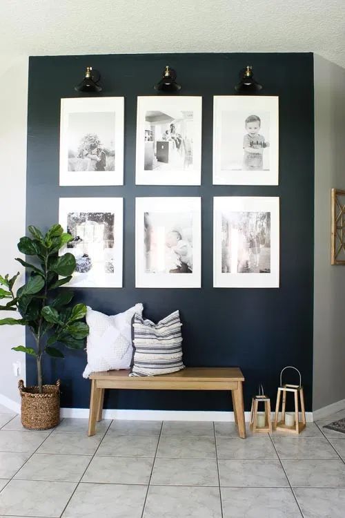 28 Stylish Navy Accent Walls For A Dramatic Accent - DigsDigs