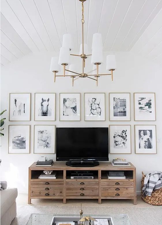 34 Stylish Black And White Gallery Wall Ideas - DigsDigs