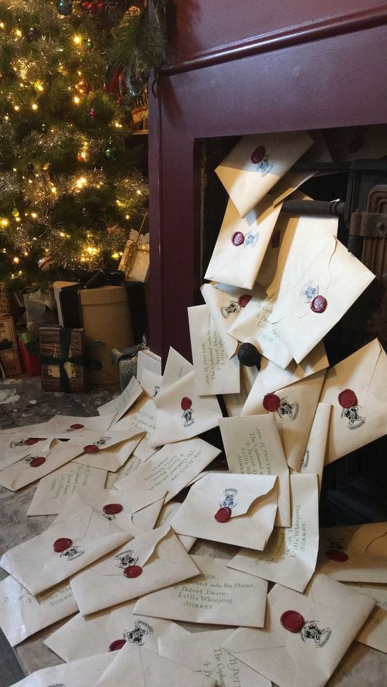 Harry Potter Christmas tree - A Snitch, Hogwarts acceptance letter