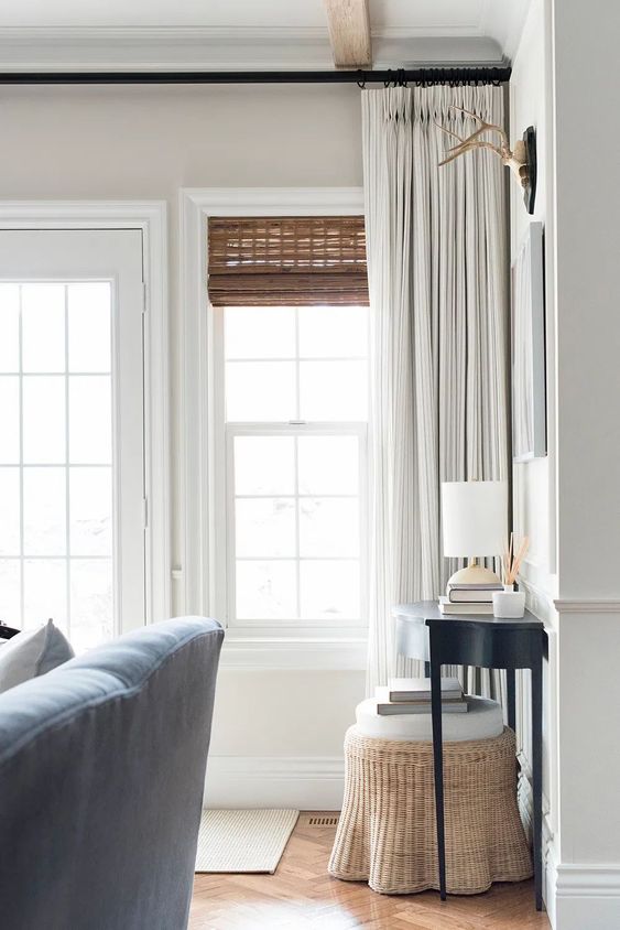 woven shades and neutral draperies match most of decor styles and neutral color palettes and look very nice and chic