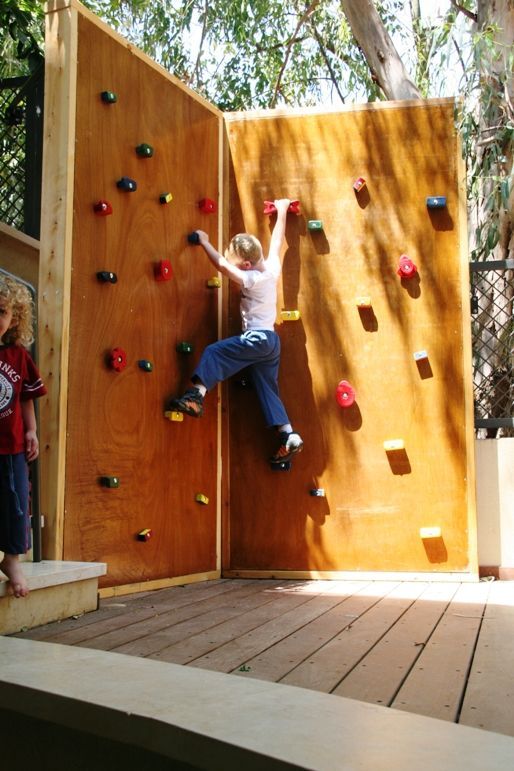 a small and pretty climbing wall like this one can be installed outdoors, even if you don't have much space