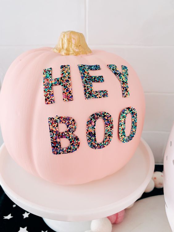 31 Unusual Pink Halloween Decor Ideas DigsDigs