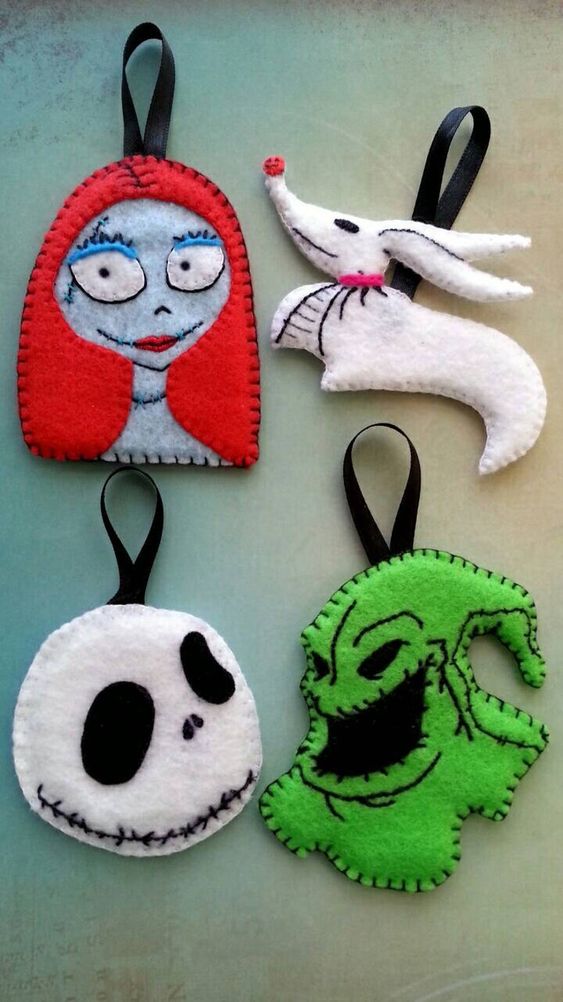 lovely felt Halloween ornaments inspired by Tim Burton films are a fun and cool idea, and you can DIY them