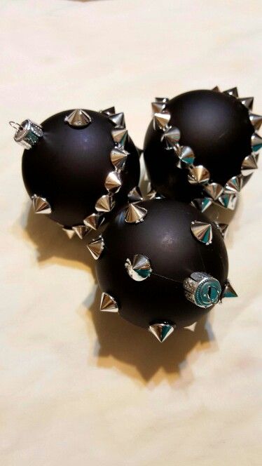 add spikes to black ornaments and you will get lovely Halloween decor - for your tree or for some other piece