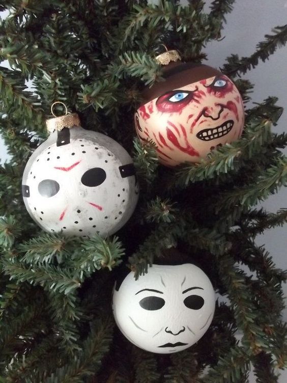 scary Halloween ornaments will be a nice and bold idea to decorate your Halloween party, they will add a bold touch