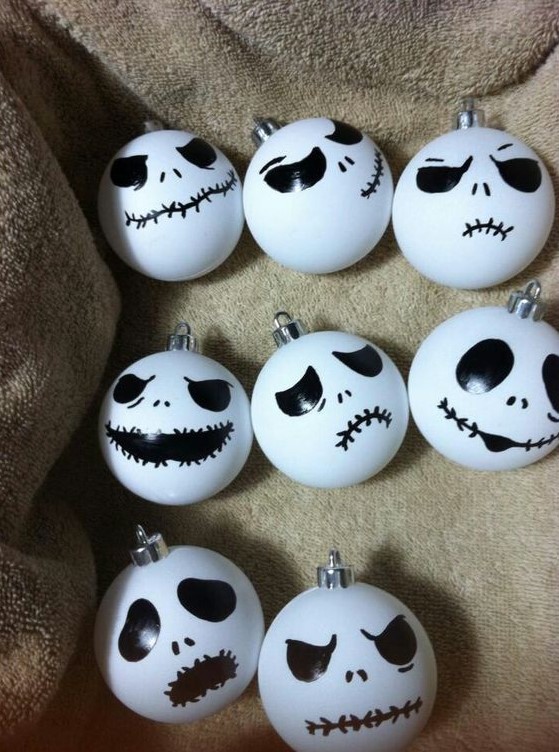 take usual white Christmas ornaments and turn them into spooky Halloween ones, and black and white are traditional colors