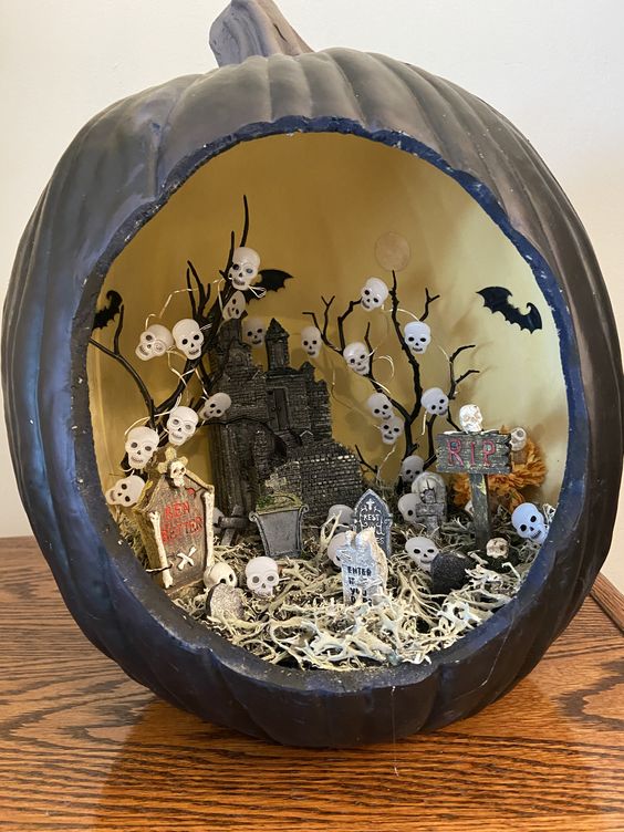 40 Whimsical And Trendy Halloween Diorama Ideas - DigsDigs