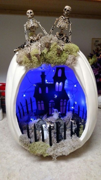 40 Whimsical And Trendy Halloween Diorama Ideas - DigsDigs