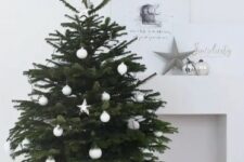 a simple Scandi Christmas tree