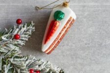 a carrot cake piece is a fantastic and cute Christmas ornament, show off your favorite dessert on your tree