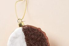a cookie Christmas ornament looks very natural and real and will be a lovely addition to your Christmas tree decor