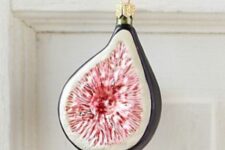a fig Christmas ornament is a creative and cool-looking idea for Christmas, it’s chic and fun