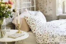 a romantic Provence bedroom design