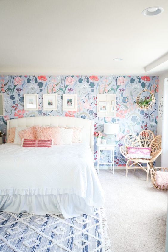 40 Dreamy Bedroom Floral Print Ideas DigsDigs