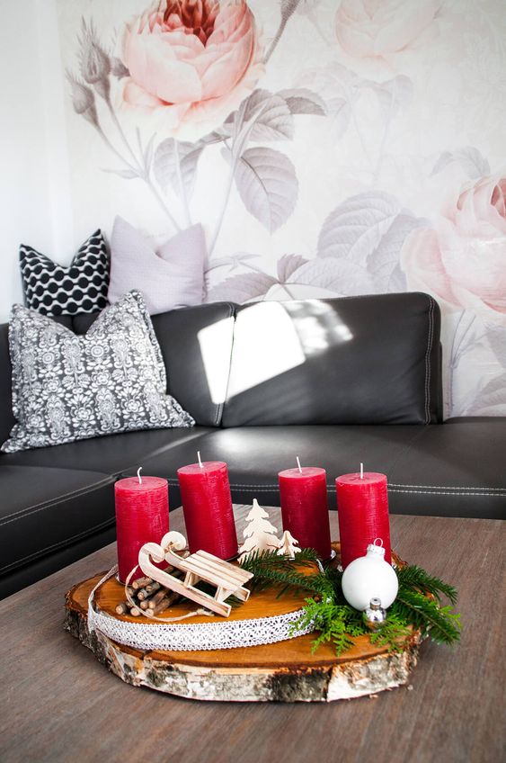 tree slice pieces as candle stands and decor stands are a very cool and easy rustic decor idea that is always on