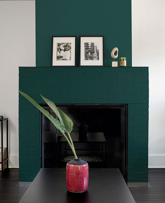 43 Painted Brick Fireplaces For A Bold Touch - DigsDigs