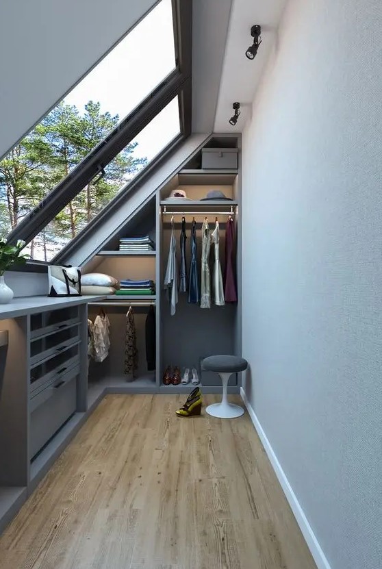 46 Attic Closets And Tips To Organize Them - DigsDigs