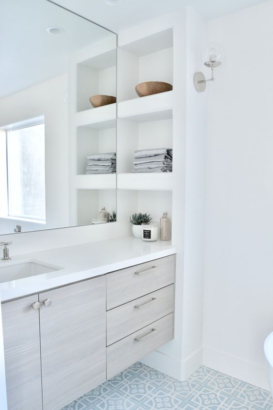 81 Practical Bathroom Niche Shelves Ideas - DigsDigs