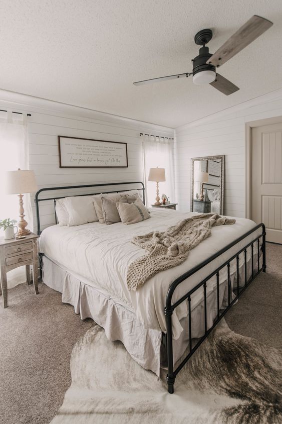 83 Welcoming Modern Farmhouse Bedrooms - DigsDigs