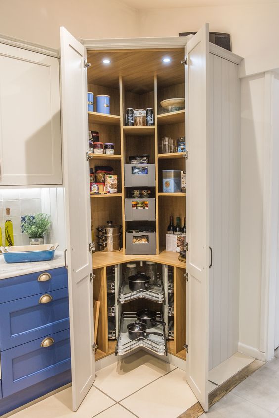 45 Smart Ways To Organize A Small Pantry - DigsDigs