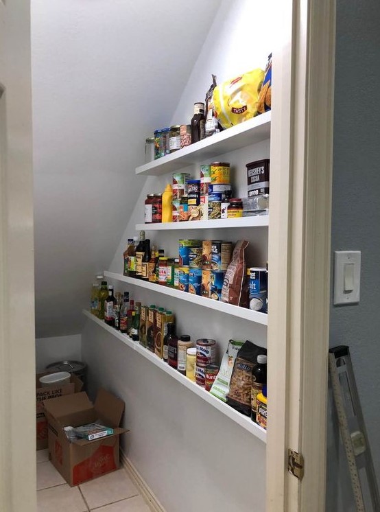 43 Smart Under The Stairs Pantry Ideas - DigsDigs