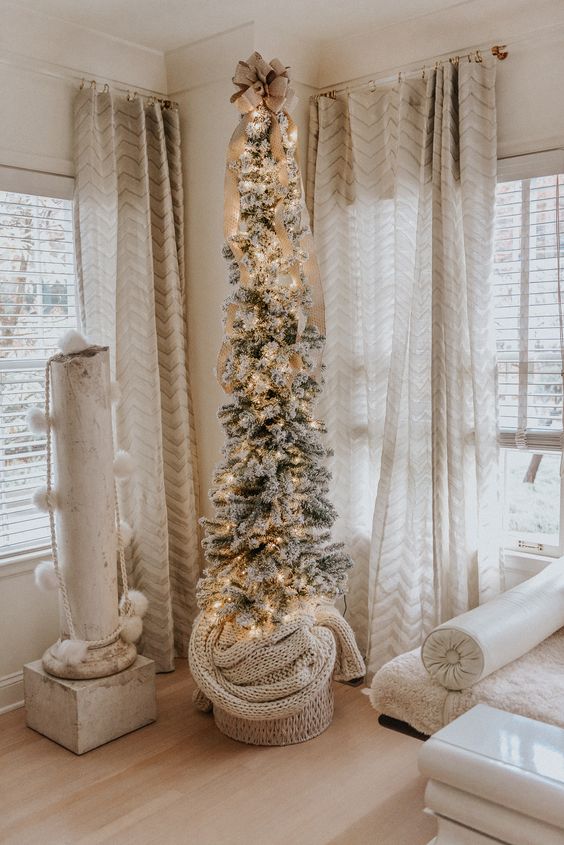 57 Slim Christmas Trees For Tight Spaces DigsDigs