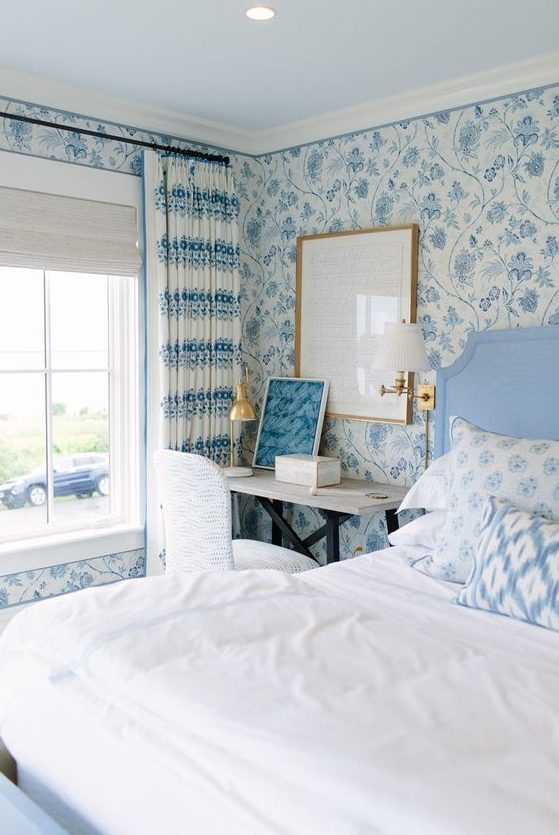 54 Lovely Floral Wallpaper Ideas For Bedrooms - DigsDigs