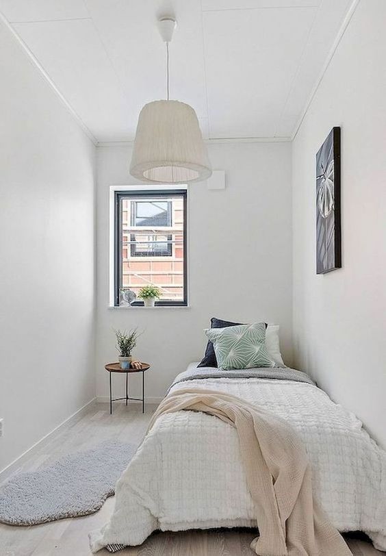 66 Smart Narrow Bedroom Decor Ideas - DigsDigs