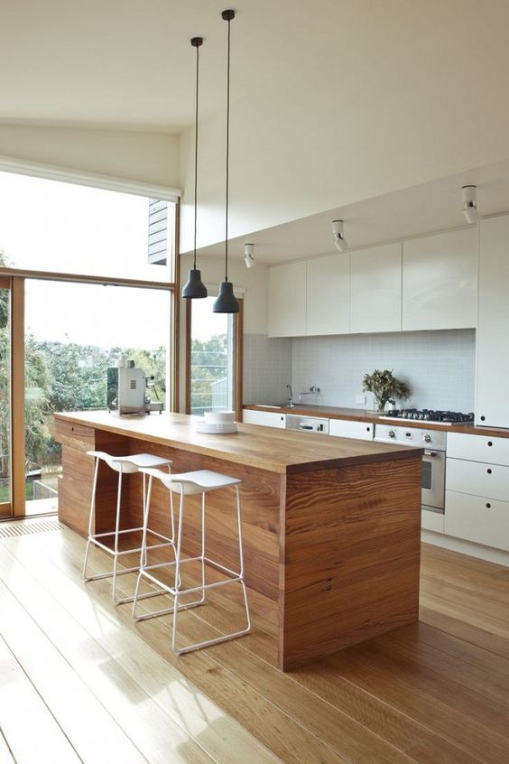 kitchen island with a seating place