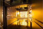 24 rooms apartment hall