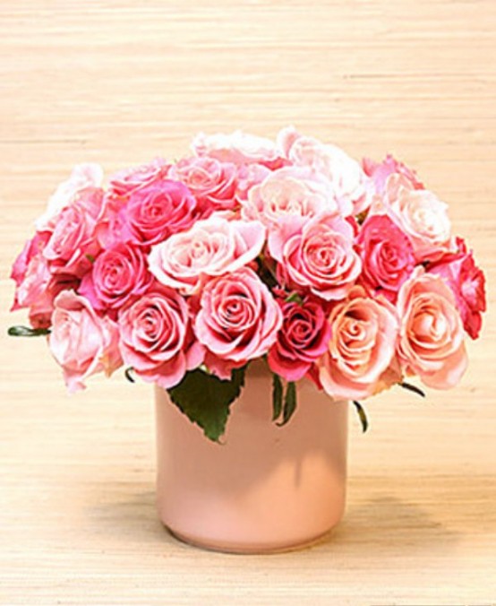25 Flower Decoration Ideas For Valentine’s Day - DigsDigs