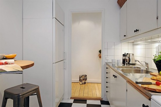 Meter Studio Apartment With High Ceiling And Comfy Interior