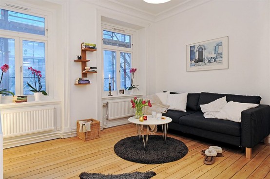 Meter Studio Apartment With High Ceiling And Comfy Interior