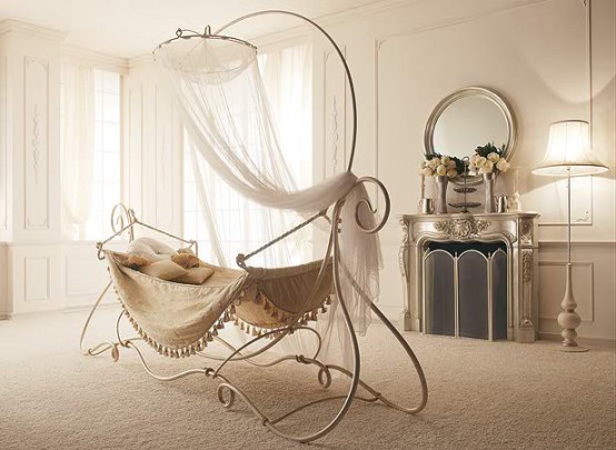 Charming Wrought Iron Canopy Bed – Amaka by Giusti Portos