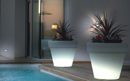 Light Outdoor Garden Pots Llum By Vondom
