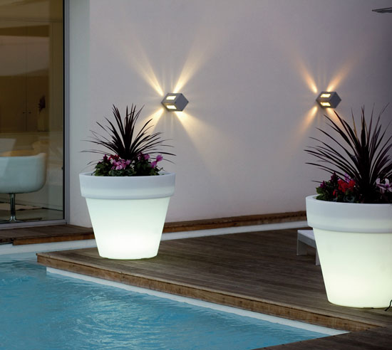 Light Outdoor Garden Pots Llum By Vondom