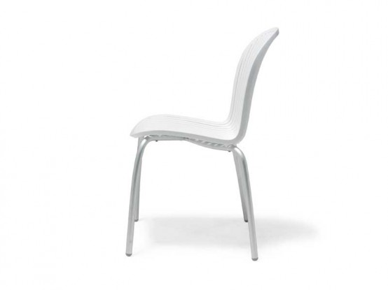 Modern White Outdoor Tables And Chairs Loto & Ninfea From Nardi