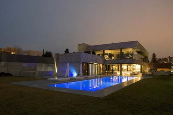 Open Box House By A Cero