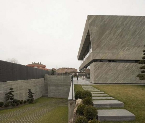 Open Box House By A Cero