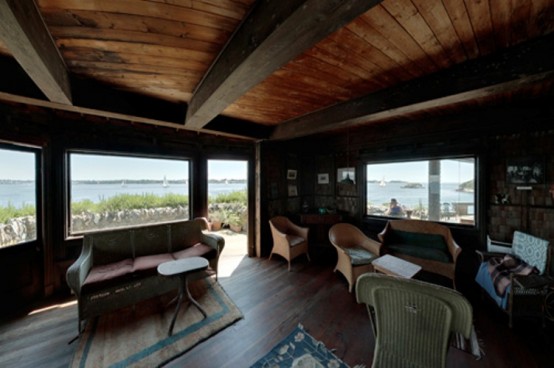 103 Years Old Wood House In The Ocean