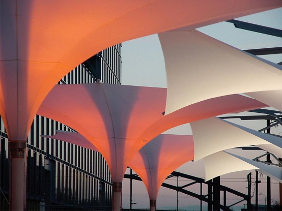Sun Umbrella With LED Lights Tulip By MDT Tex