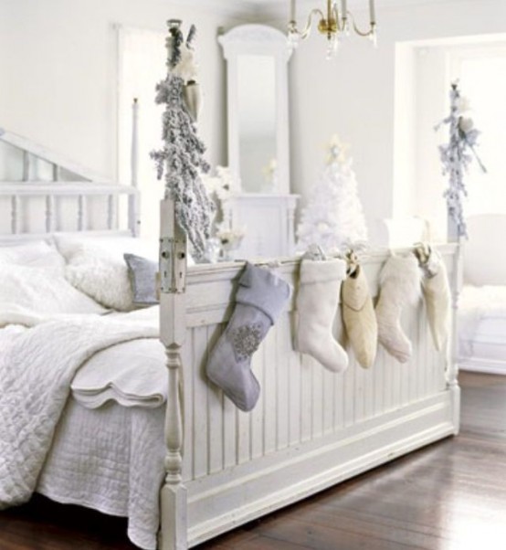 50 Adorable Christmas Bedroom Decor Ideas Digsdigs