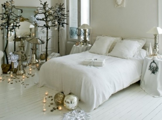 32 Adorable Christmas  Bedroom  D cor Ideas  DigsDigs