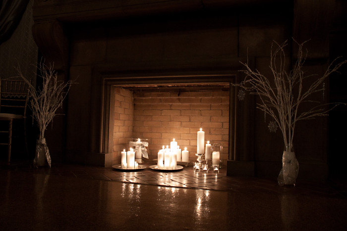 47 Adorable Fireplace Candle Displays For Any Interior - DigsDigs