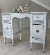 a whitewashed desk is a beautiful idea for a beachy, shabby chic or vintage space and it looks cool