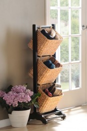 adorably-practical-ideas-to-organize-shoes-in-your-home-32