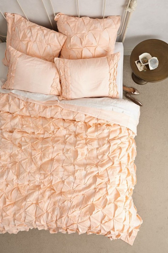 Affectionate Peach Accents In Home Decor